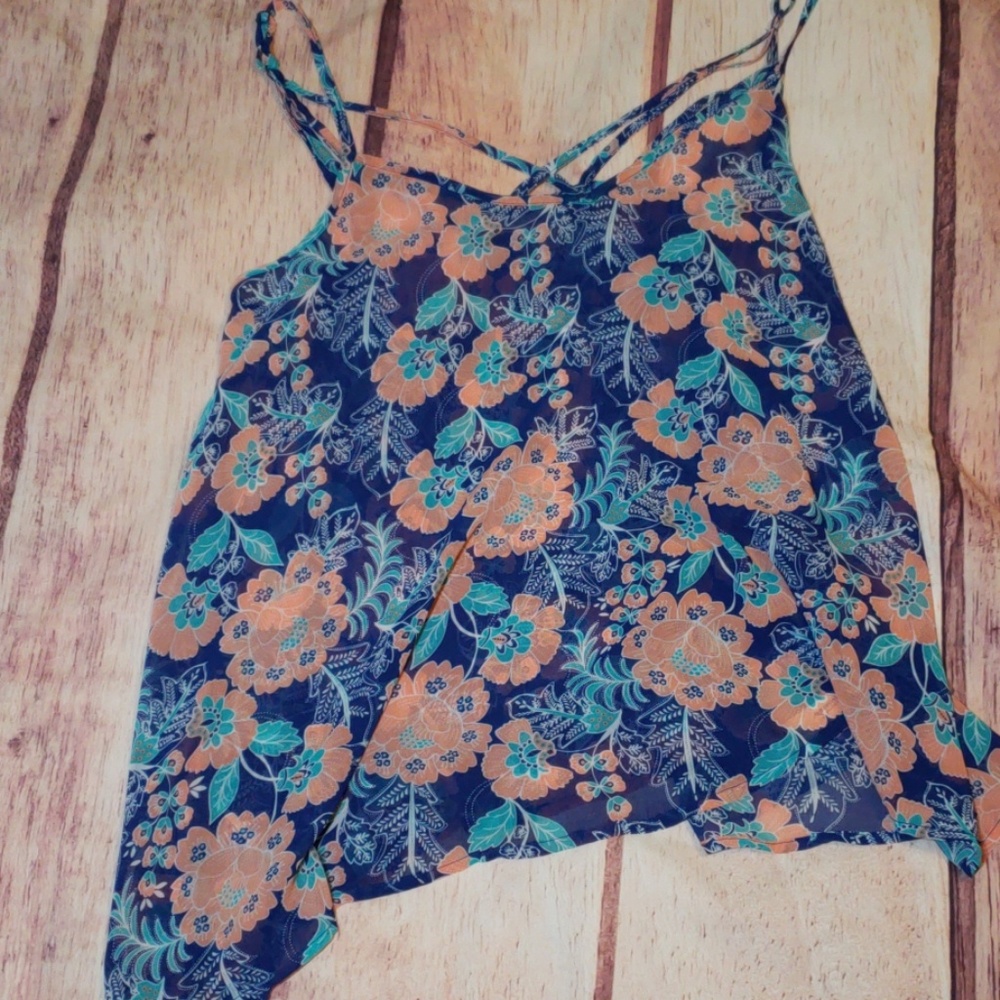 Floral tank